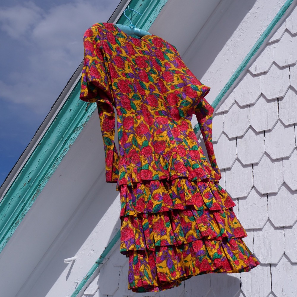 Fun wild vintage 90s Silks by St. Gillian floral silk ruffle skirt party‎ dress